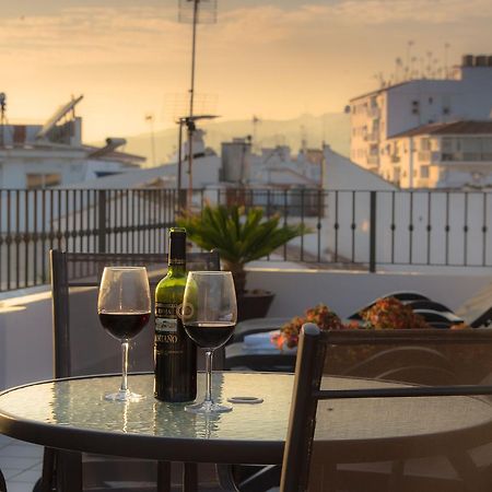 Apartamentos Plaza Cavana 5 Nerja Exterior foto
