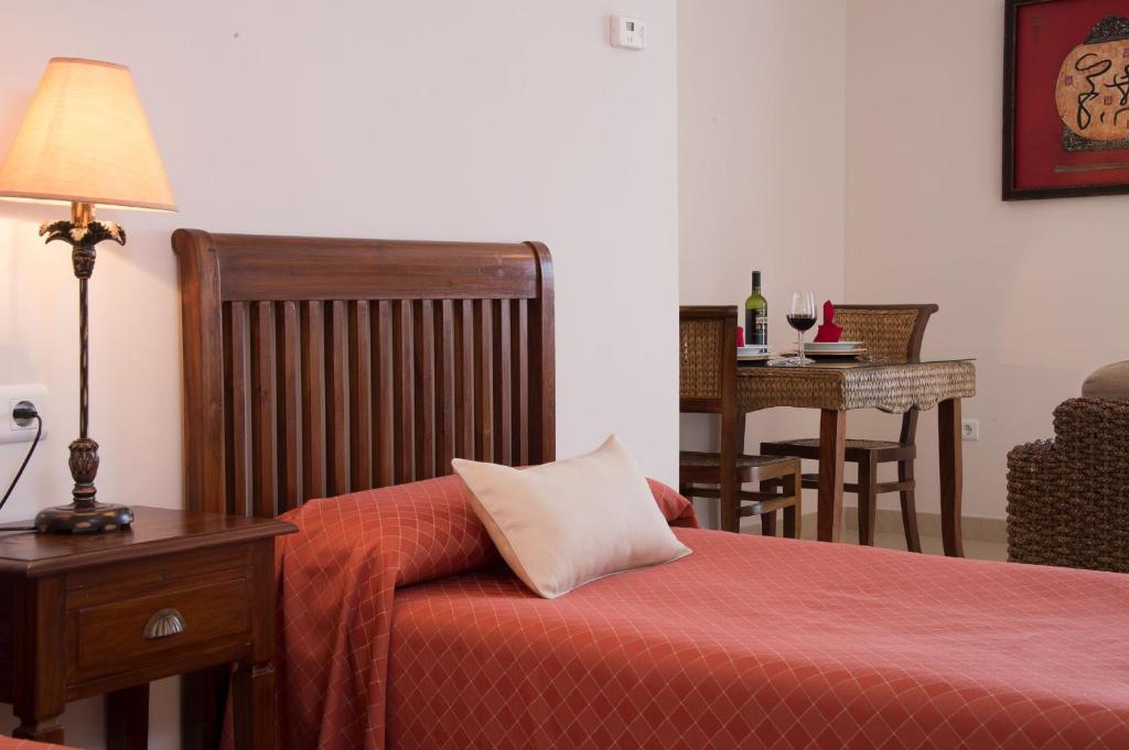 Apartamentos Plaza Cavana 5 Nerja Habitación foto