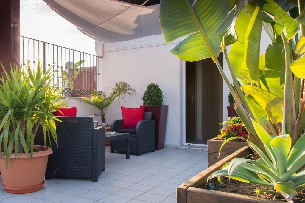 Apartamentos Plaza Cavana 5 Nerja Exterior foto
